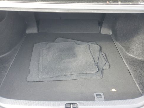 Used 2023 Toyota Camry SE image 9