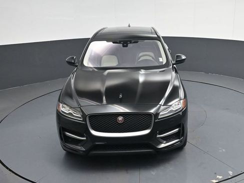 Used 2020 Jaguar F-PACE R-Sport image 54