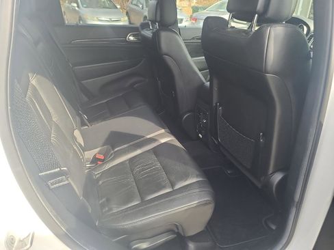 Used 2013 Jeep Grand Cherokee Laredo image 13