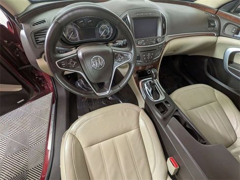 Used 2017 Buick Regal Premium w/ Driver Confidence Package #2 image 11