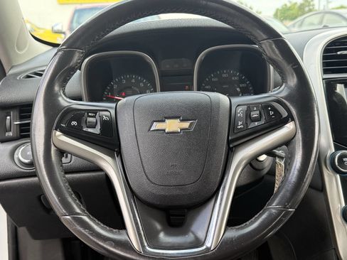 Used 2015 Chevrolet Malibu LT FWD image 10