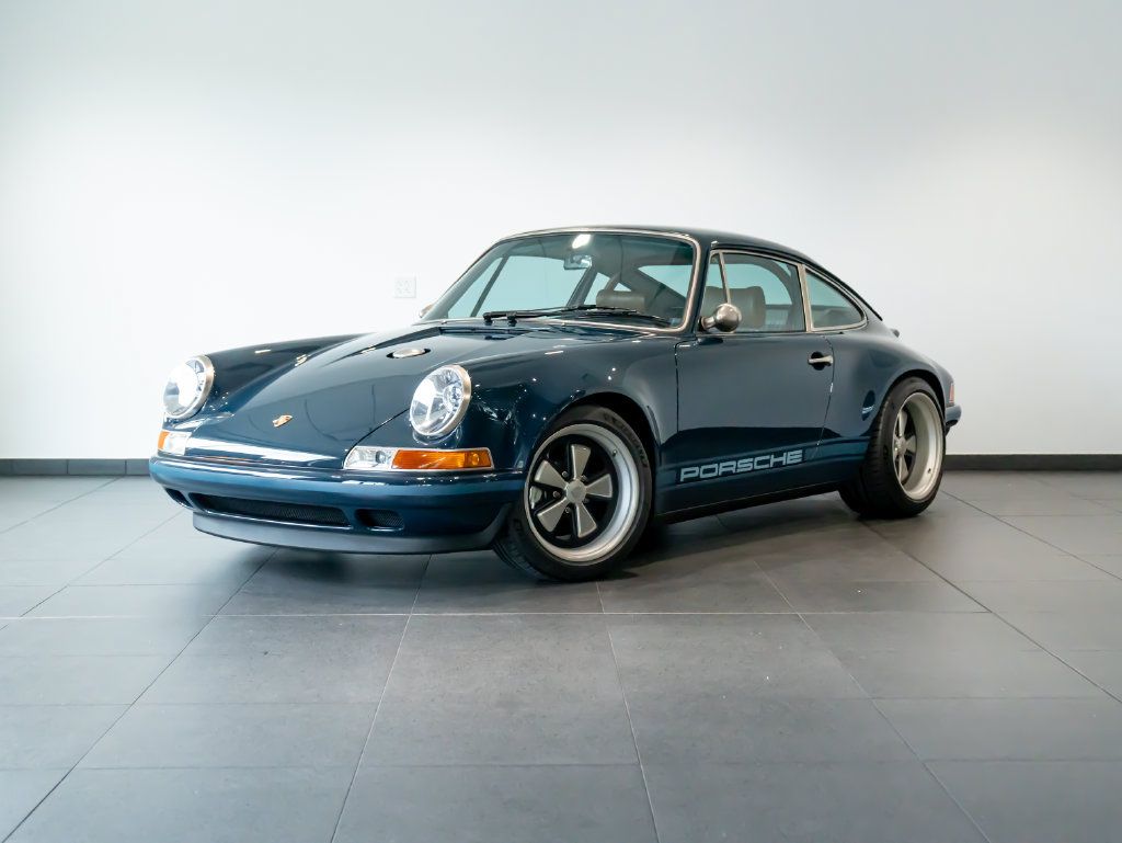Used 1991 Porsche 911 Carrera RWD image 1