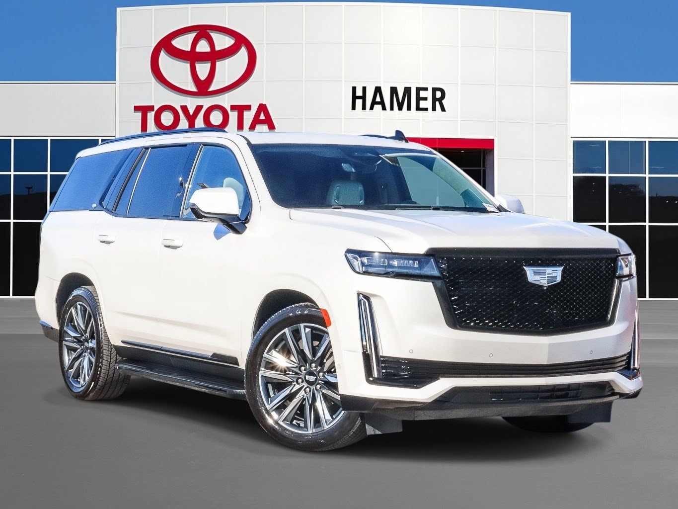 Used 2022 Cadillac Escalade Sport Platinum AWD/4WD image 1