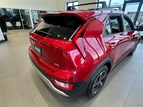 New 2026 Kia Niro LX FWD image 3