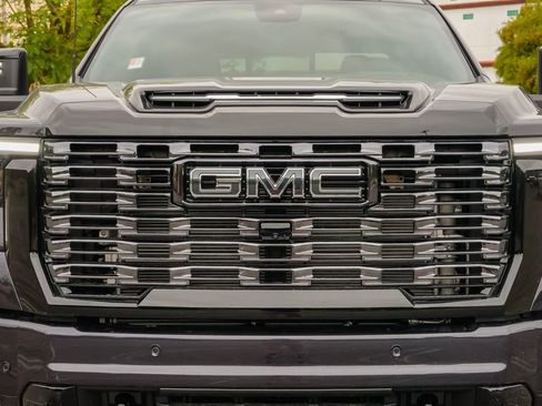 New 2026 GMC Sierra 3500 Denali Ultimate AWD/4WD image 5