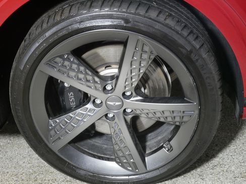 Used 2023 Genesis GV70 3.5T Sport w/ Sport Prestige Package image 15