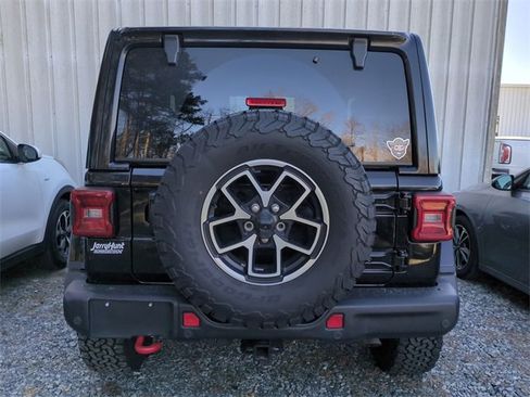 Used 2024 Jeep Wrangler Rubicon image 5
