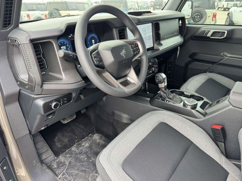 New 2026 Ford Bronco 4-Door AWD/4WD image 11