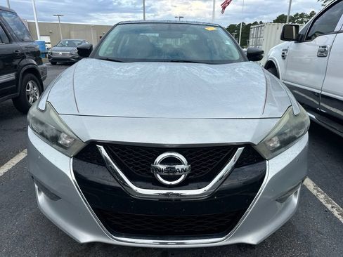 Used 2018 Nissan Maxima 3.5 SL FWD image 2