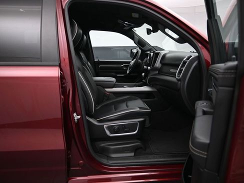 Used 2025 RAM 1500 Laramie AWD/4WD image 26