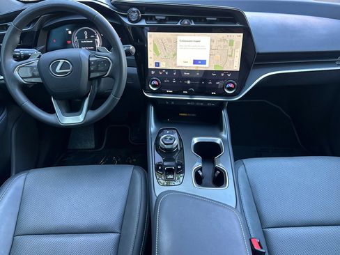 Used 2024 Lexus RZ 300e Premium image 17