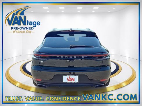 Used 2019 Porsche Macan AWD/4WD image 7
