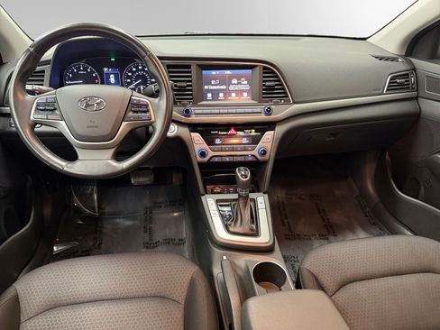 Used 2018 Hyundai Elantra Value Edition FWD image 10