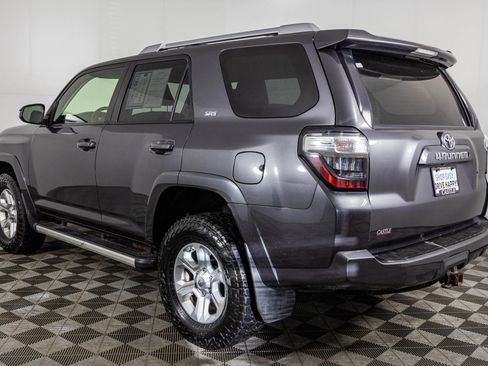 Used 2015 Toyota 4Runner SR5 image 13
