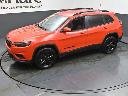 Used 2021 Jeep Cherokee Latitude Plus AWD/4WD image 44