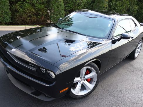 Used 2008 Dodge Challenger SRT8 image 5