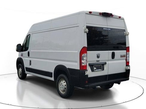 Used 2022 RAM ProMaster 2500 w/ Convenience Group image 3