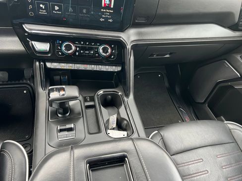 Used 2022 GMC Sierra 1500 AT4X image 35