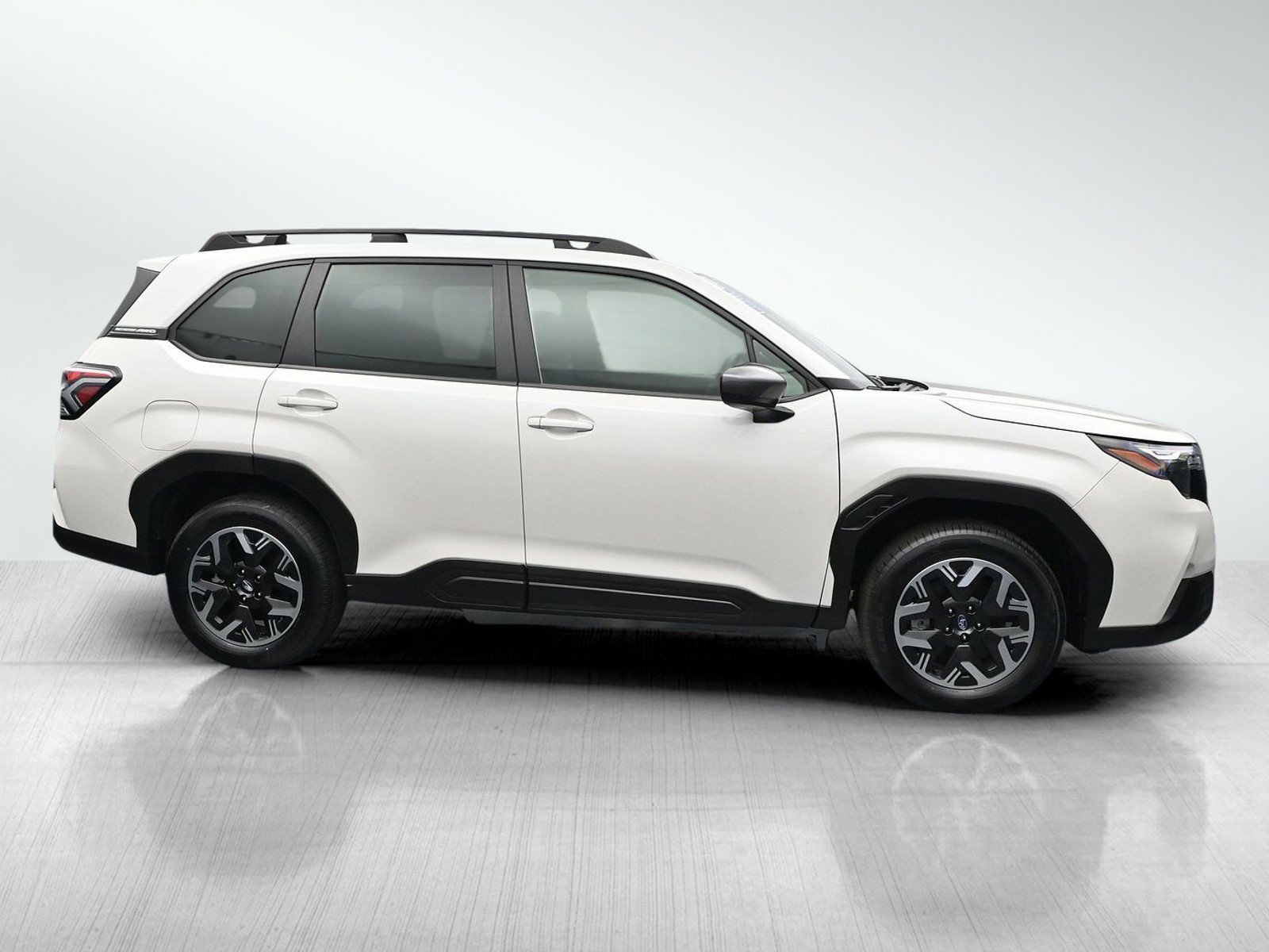 Used 2025 Subaru Forester Premium AWD/4WD image 8