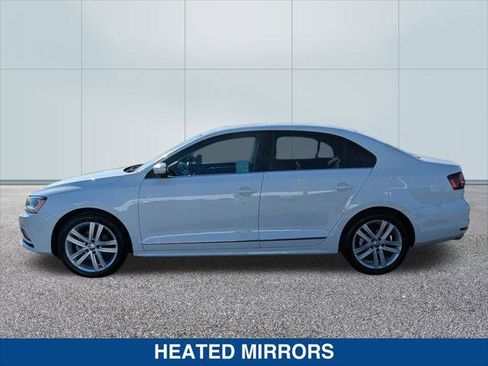 Used 2017 Volkswagen Jetta SEL image 2