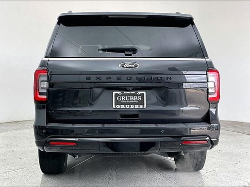 Used 2023 Ford Expedition Limited image 6