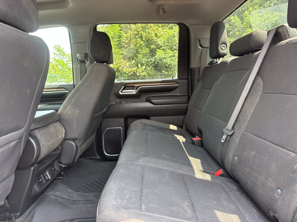 Used 2024 Chevrolet Silverado 2500 LT AWD/4WD image 11