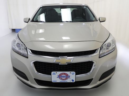 Used 2016 Chevrolet Malibu LT w/ Power Convenience Package image 15