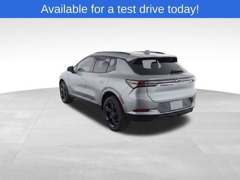 Used 2024 Chevrolet Equinox EV RS AWD/4WD image 3