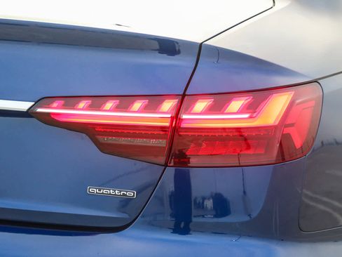 Used 2022 Audi A4 2.0T Premium w/ Convenience Package image 11