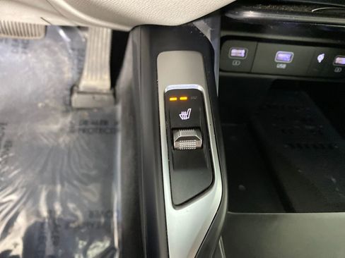 Used 2022 Kia Sorento EX w/ Panoramic Sunroof Package image 21