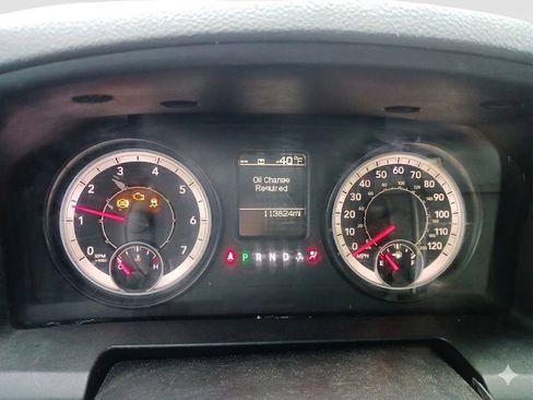 Used 2016 RAM 2500 Tradesman w/ Chrome Appearance Group AWD/4WD image 5