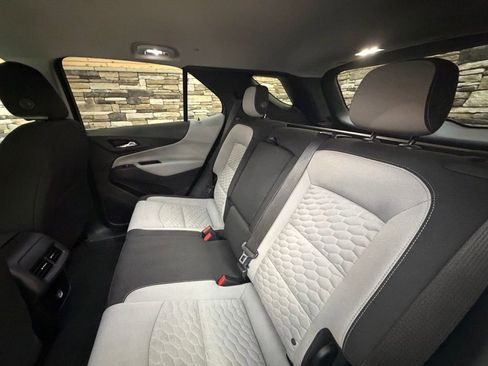 Used 2018 Chevrolet Equinox LT image 27