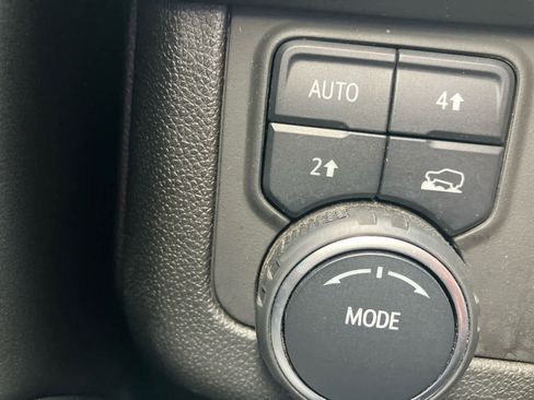 Used 2023 Chevrolet Tahoe LT AWD/4WD image 15