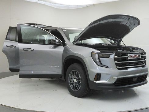 New 2026 GMC Acadia Elevation FWD image 9