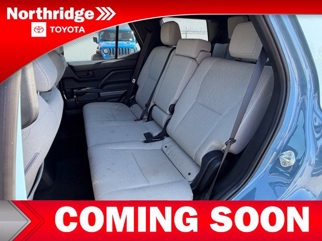 Used 2025 Toyota 4Runner SR5 AWD/4WD image 7