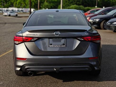 Used 2022 Nissan Sentra SR w/ SR Premium Package FWD image 7