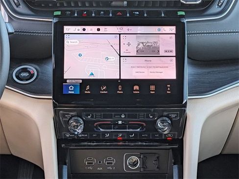 New 2025 Jeep Grand Cherokee Limited image 15