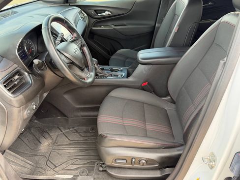 Used 2024 Chevrolet Equinox RS FWD image 29
