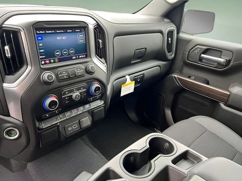 Used 2021 Chevrolet Silverado 1500 LT image 15