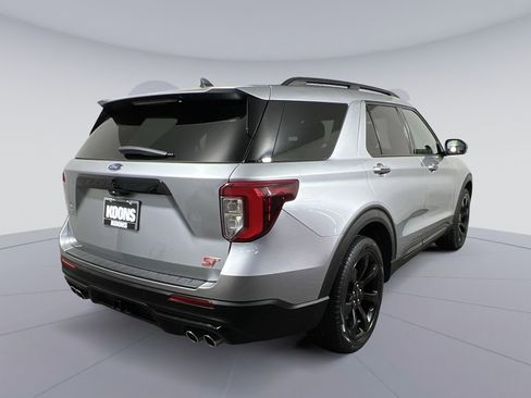 Used 2022 Ford Explorer ST w/ Equipment Group 401A image 7