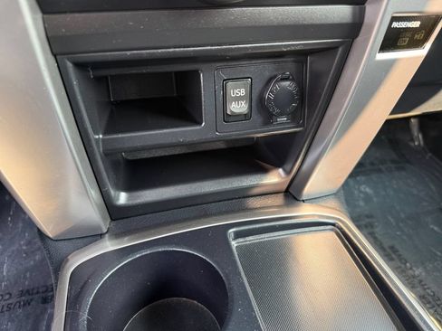 Used 2016 Toyota 4Runner SR5 RWD image 21