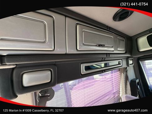 Used 2003 Ford E-150 and Econoline 150 Commercial Van 3D image 45