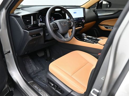 Used 2024 Lexus NX 250 250 Premium image 2