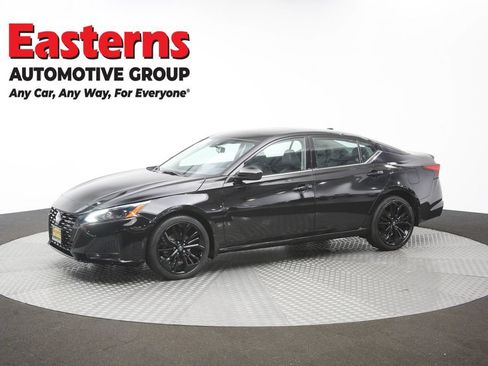 Used 2023 Nissan Altima 2.5 SR w/ SR Premium Package AWD/4WD image 58