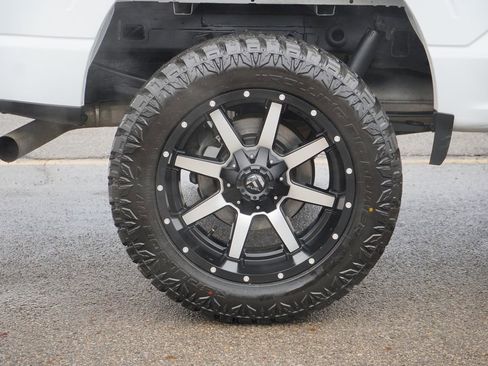 Used 2022 Ford F150 XLT w/ Trailer Tow Package image 12