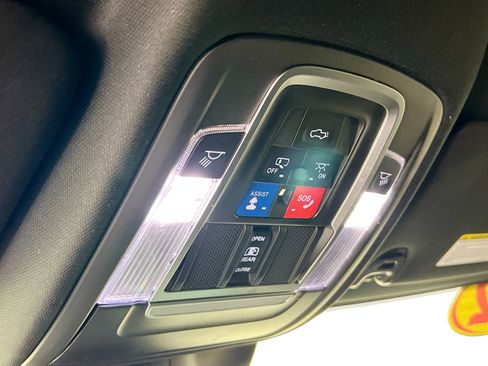 Used 2022 RAM 2500 Laramie image 22