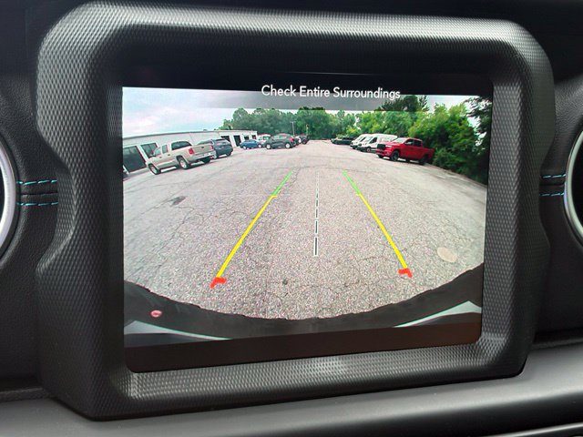 Used 2022 Jeep Wrangler Unlimited Rubicon 4xe w/ Cold Weather Group AWD/4WD image 12