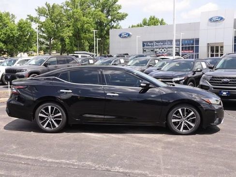 Used 2023 Nissan Maxima SV w/ Floor Mat Group FWD image 5