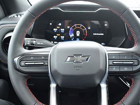 New 2025 Chevrolet Colorado Z71 w/ Technology Package image 10