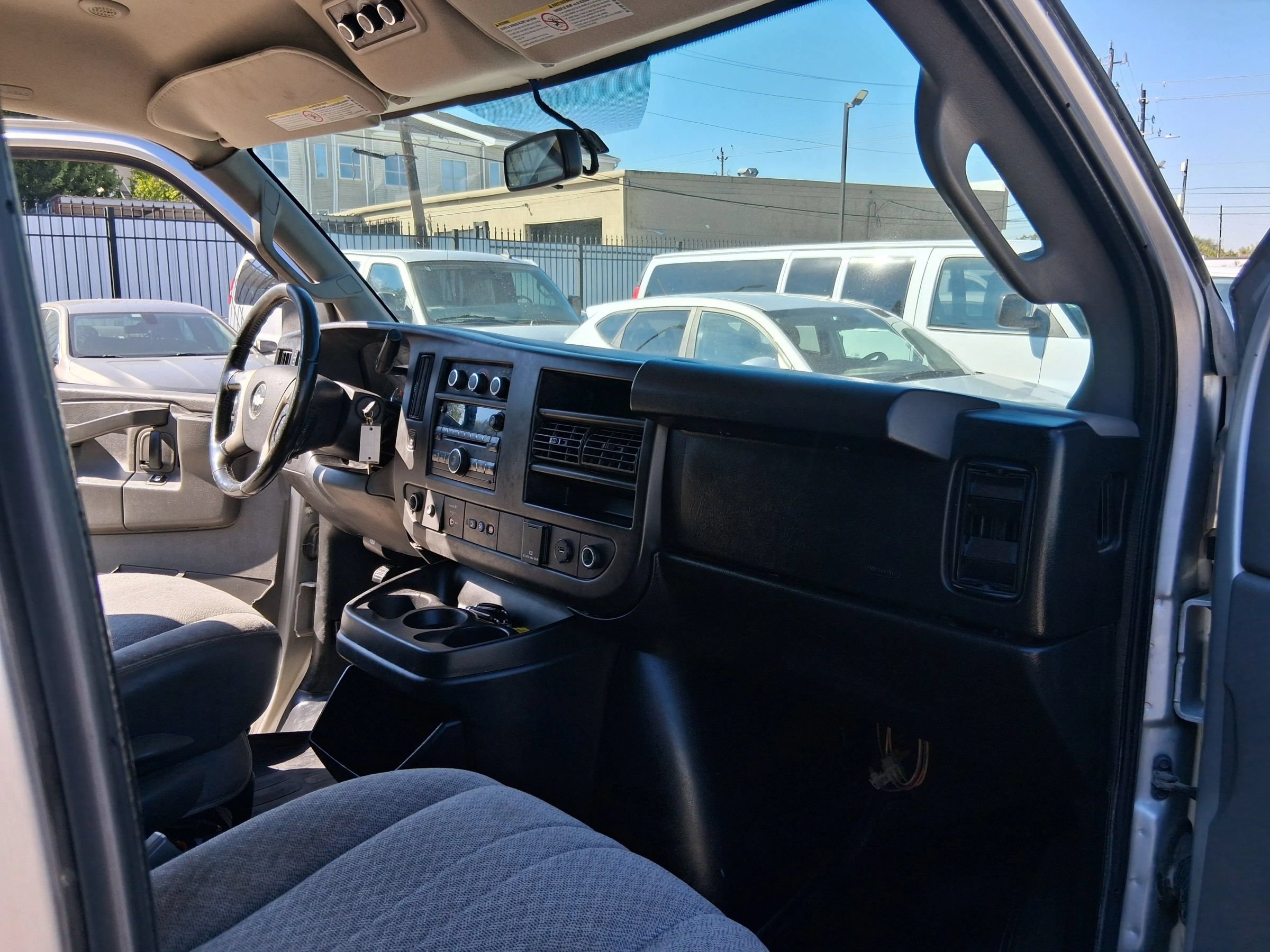 Used 2017 Chevrolet Express 2500 LS RWD image 35
